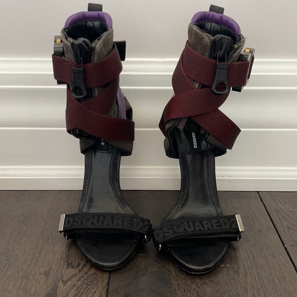 DSQUARED2 Strappy Buckle Open Toe Stiletto Heel 38 - Picture 2 of 10